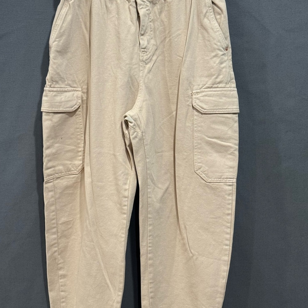 Zara womens Cream Cargo Pants size‎ 8